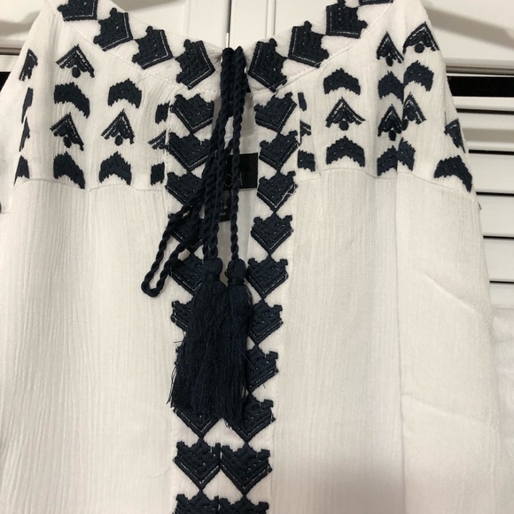 🎉 white dress 🎉 - Picture 4 of 5